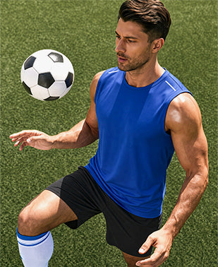 Comfortable fit, roomy design, and midweight fabric perfection