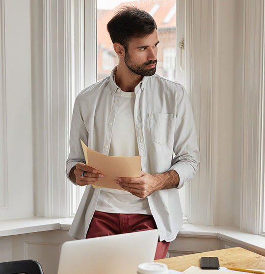 How to Incorporate Cotton Linen Clothing into A Man's Work Wardrobe