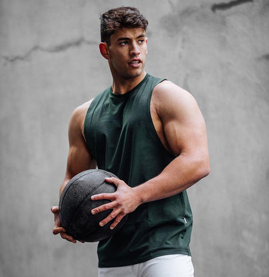 How to Flaunt Your Physique with Men's Workout Tank Tops?